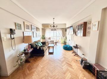Departamento · 80m² · 3 Ambientes · Semipiso 3 Ambientes con Balcón Corrido, Baulera y Losa Radiante en Caballito