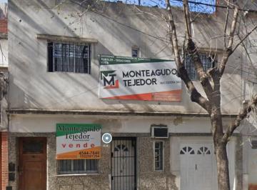 PH de 3 ambientes, Saavedra · Venta PH Al Frente con Cochera Cubierta, Entrada Independiente, Patio y Terrazas, 3 Amb
