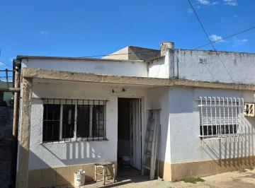 Casa · 100m² · 5 Ambientes · 1 Cochera · Casa Interna 2d con Cochera y Patio Bº Candioti Norte