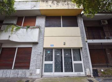 Casa · 440m² · 7 Ambientes · 2 Cocheras · Casa 3 Dorm. y Local Comercial