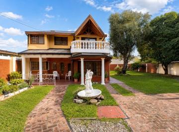 Casa · 280m² · 6 Ambientes · 2 Cocheras · Oportunidad Casa Quilmes 2 Lotes