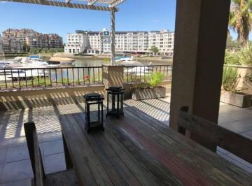 Departamento · 60m² · 2 Ambientes · 1 Cochera · En Venta con Renta 2 Ambientes Amoblado Al Rio en Terrazas de La Bahia 1, Nordelta