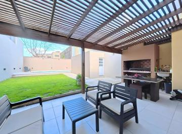 PH · 130m² · 4 Ambientes · Venta PH 4 Amb con Pileta Jardín Villa Pueyrredón