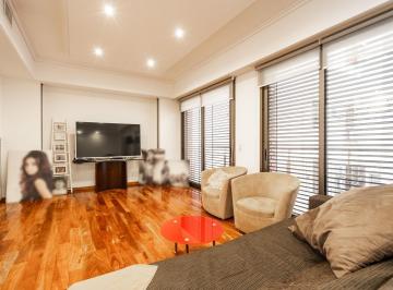 Casa · 300m² · 6 Ambientes · 3 Cocheras · Casa en Venta - 6 Ambientes - Patio y Parrilla - Calle Gaspar m. de Jovellanos 579, Barracas