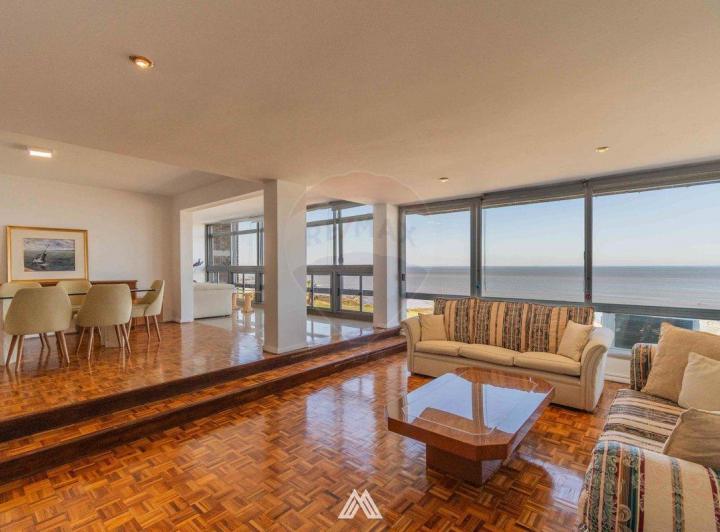 Departamento · 156m² · 5 Ambientes · 2 Cocheras