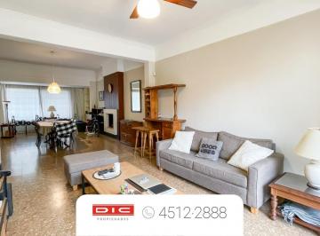 Casa · 218m² · 6 Ambientes · 1 Cochera · Chalet 3 Dorm. Venta - Martinez - Vias/santa Fe