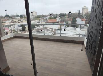 Departamento · 68m² · 3 Ambientes · 1 Cochera · Venta de Depto. en Florida 3 Ambientes 6to Piso Contrafrente con Balcon, Cochera, Sum y Piscina