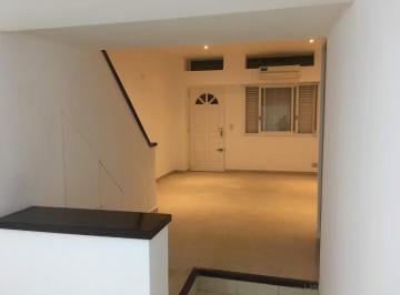 PH de 2 ambientes, Parque Chacabuco · PH Al Frente - 65 m² - 2/3 Amb