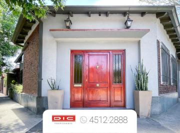 Casa · 131m² · 3 Ambientes · 1 Cochera · Chalet 2 Dorm. Venta - Martinez