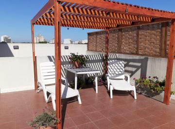 Departamento · 29m² · 1 Ambiente · Monoambiente Luminoso con Terraza Flores