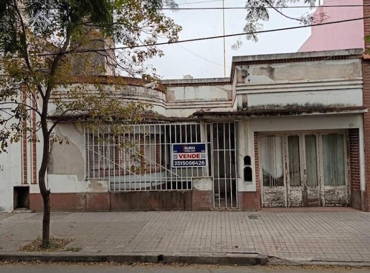 Terreno · 300m² · 2 Ambientes