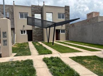 Casa · 76m² · Departamento - Lujan de Cuyo