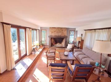 Casa · 196m² · 4 Ambientes · 1 Cochera · Casa en La Florida