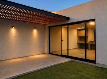 Casa · 80m² · 5 Ambientes · 2 Cocheras · Venta Duplex San Ignacio Village 2 Dorm.