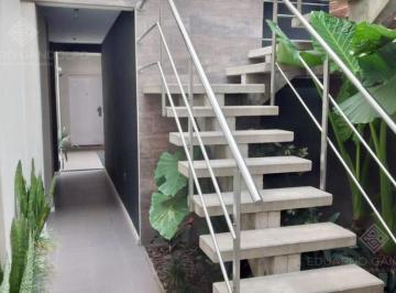 Departamento · 37m² · 2 Ambientes · Excelente Depto en Banfield Centro - Vta Dta - Apto Credito - Oportunidad!