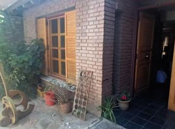 Casa · 165m² · 4 Ambientes · 1 Cochera · Casa 3 Dorm en Venta Dorrego