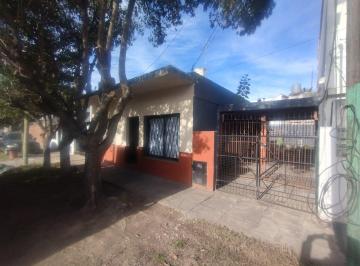 Casa · 92m² · 3 Ambientes · 2 Cocheras · Venta Casa 3 Ambientes Cochera Williams Morris Hurlingham