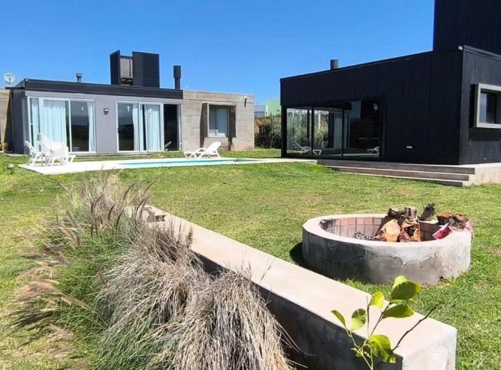 Casa · 171m² · 3 Ambientes · 1 Cochera