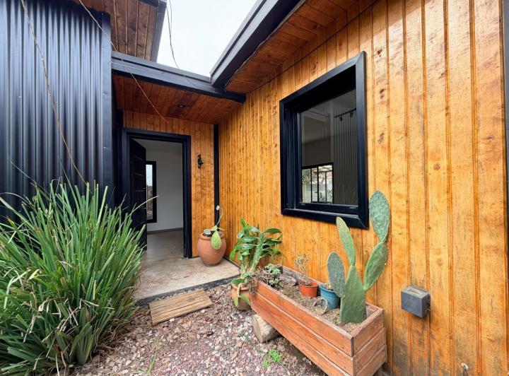 Casa · 500m² · 4 Ambientes · 2 Cocheras