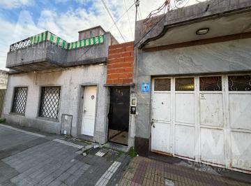 PH · 104m² · 4 Ambientes · PH en Villa Dominico