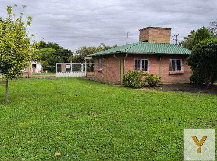 Casa · 80m² · 3 Ambientes · 2 Cocheras