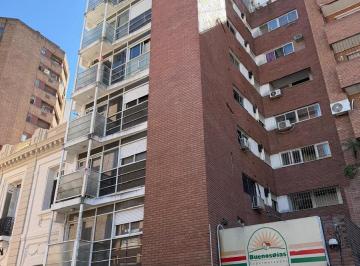 Departamento · 38m² · 2 Ambientes · Venta Departamento de un 1 Dormitorio con Balcón en Zona Tribunales