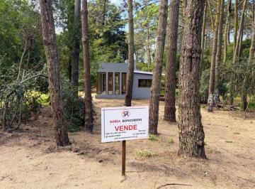 Casa de 4 ambientes, Mar de las Pampas · Casa a Estrenar en Mar de Las Pampas | 3 Dorm., Quincho y Salida a Dos Calles