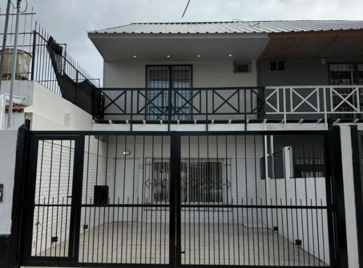 PH · 80m² · 4 Ambientes · 1 Cochera