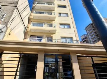 Departamento · 59m² · 3 Ambientes · Semipiso 3amb Luminoso E Impecable Balcón Al Frente Lanus Este
