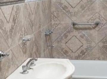 Casa · 90m² · 3 Ambientes · 2 Cocheras · Casa en Venta - 2 Dorm. 1 Baño - Cochera - 240 m² - Los Polvorines