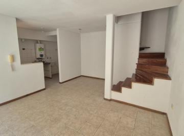 PH · 57m² · 4 Ambientes · PH en Azcuenaga - Patio Exclusivo