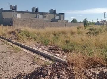 Terreno · 450m² · 2 Terrenos en General Fernandez Oro/ Barrio Judicial