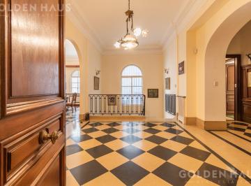 Departamento · 350m² · 6 Ambientes · 1 Cochera · Única en Balvanera | 350 m² Patio Cochera | Planta Baja y 1° Piso | Propiedad de Época