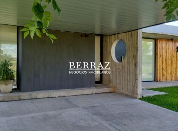 Casa · 150m² · 4 Ambientes · 2 Cocheras · Casa Alquiler 3 Dorm. Lote de 611 m² Los Eucaliptos, Haras Santa Maria, Escobar