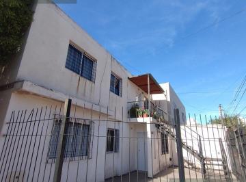 Casa · 70m² · 4 Ambientes · Alquiler Casa en Alto Alberdi 2 Dorm Patio Asador