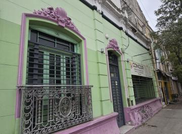 Local comercial · 365m² · 10 Ambientes · Alquilo Casona 300 m² Construidos Ideal Comercial!