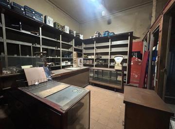 Local comercial · 70m² · Local en Venta Barracas con Vivienda o Deposito