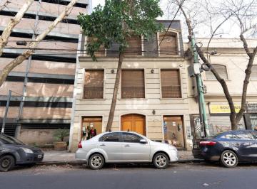 Local comercial de 13 ambientes, Recoleta · Edificio Clásico Comercial en Recoleta – 350 m² + Terraza – 3 Plantas – Ascensor