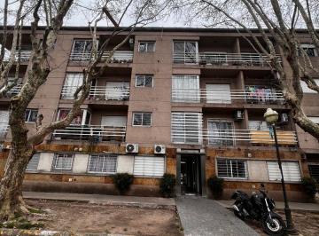 Departamento 40m² Alquiler Lomas de Zamora · Departamento Al Frente a 3 Cuadras de La Estación