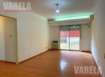 Departamento · 71m² · 4 Ambientes · Departamento 4 Amb. Contrafrente C/balcón Francés Alquiler $1.200.000 Exp$250.000