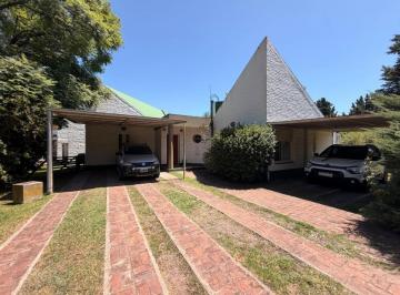 Casa · 150m² · 4 Ambientes · 2 Cocheras · Casa en Venta en Los Rosales Canning - Oportunidad!