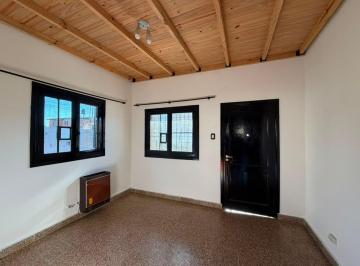 Casa · 144m² · 3 Ambientes · 1 Cochera · Venta Casa 3 Ambientes con Cohera en Ezpeleta