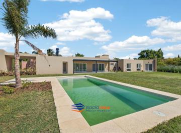 Casa · 310m² · 6 Ambientes · 2 Cocheras · Casa en Venta en Barrio Haras San Pablo, General Rodriguez - Amplia Financiacion