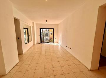 Departamento · 67m² · 4 Ambientes · Dpto 4 Ambientes con Balcón en Edificio Torre, en Venta en Villa Luro.