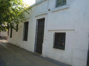 Casa de 4 ambientes, Ciudad de Mendoza · Casa Esquina Importante Frente a Dos Calles! Granaderos Esquina Paraná Sexta Seccion