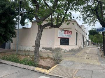 Casa de 4 ambientes, Ciudad de Mendoza · Casa Esquina Importante Frente a Dos Calles! Granaderos Esquina Paraná Sexta Seccion