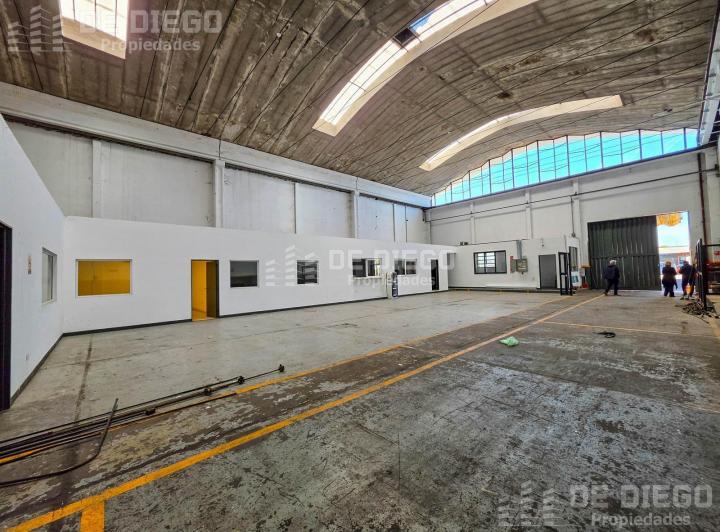 Depósito · 728m²