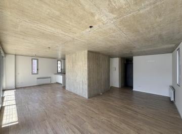 Departamento · 137m² · 4 Ambientes · 1 Cochera · Departamento de 3 Dorm. Piso Exclusivo con Cochera y Radiadores en Zona Rio