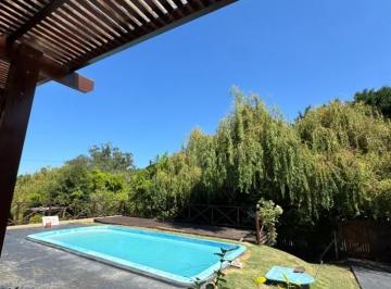Casa · 150m² · 3 Ambientes · 1 Cochera · Venta - Casa con Parque y Piscina - Sierra de Los Padres