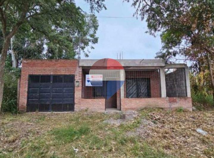 Casa · 130m² · 4 Ambientes · 1 Cochera